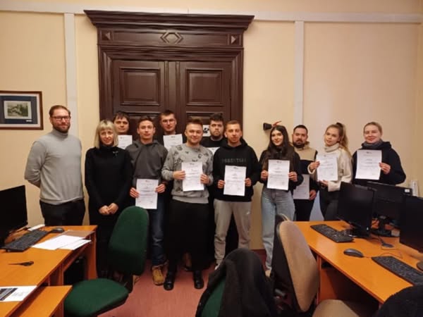 Podsumowanie semestru z symulacją biznesową REVAS