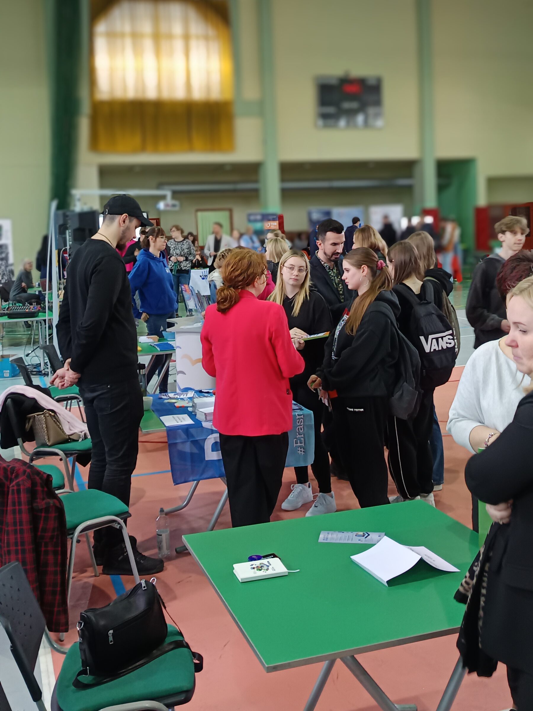 Widok Ogólny Uczestników Targów Pracy